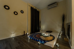 - Sadhana Massage Center brassia-ducha-privada-erotic-massage-center-valencia-2