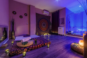 - Sadhana Massage Center cambria-ducha-privada-jacuzzi-erotic-massage-center-valencia
