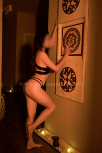 - Sadhana Massage Center natalia-masajista-erotica-img2-sadhana-center-valencia