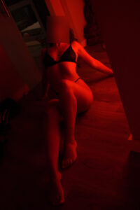 - Masajes eróticos en Valencia | Sadhana Massage Center zoe-14